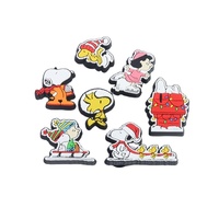 Breloques de chaussures mignonnes en PVC souple, style dessin animé anime, décorations 3D Kawaii pour sabots, marque O-MAK