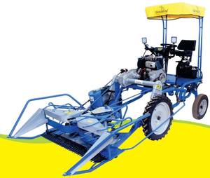 Segadora-Atadora Autopropulsada Sabin con Motor de 715 kg, Fácil de Operar - Product Image 1