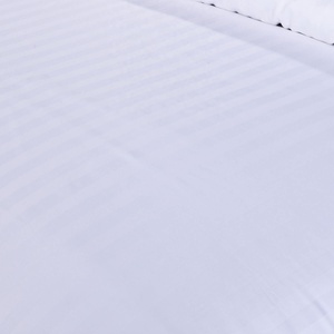 100% blanc 300TC coton ensemble de literie d'hôtel <span class=keywords><strong>housse</strong></span> de <span class=keywords><strong>couette</strong></span> et drap-<span class=keywords><strong>housse</strong></span> avec techniques tissées à rayures de 3cm - Product Image 3