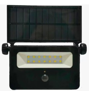 Projecteur solaire super lumineux étanche IP65 pour camping, éclairage extérieur de terrain et de sol - Product Image 2