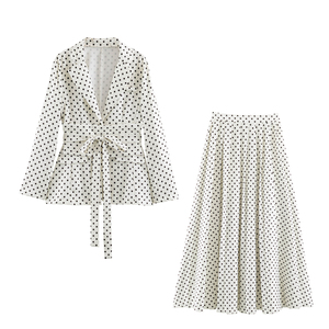 Bej Renkli Çentikli Yaka Kuşaklı Puantiyeli Baskılı <span class=keywords><strong>Blazer</strong></span> Ceket Pilili Fermuarlı Uzun Etek Günlük Moda Kadın 2 Parça Takım - Product Image 1
