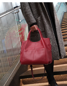 กระเป๋าโท้ทหนังแท้ขนาดใหญ่สำหรับผู้หญิง แฟชั่นใหม่ คุณภาพสูง กระเป๋าธุรกิจเรียบง่าย กระเป๋าสะพายไหล่ผู้หญิง - Product Image 3