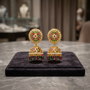 Boucles d'oreilles pendantes en perles indiennes plaquées or avec serti en style Kundan pour femmes, bijoux ethniques de mariage pour mariée - Product Image 4