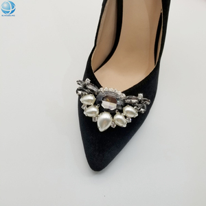 Jolies choses larme perle pince à chaussures élégant cristal Bling chaussure boucle Clip sur chaussure de mariée ornement supérieur - Product Image 5