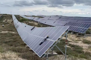 Sistema Robótico de Limpieza Telescópica Automática Portátil para Paneles Solares - Product Image 4