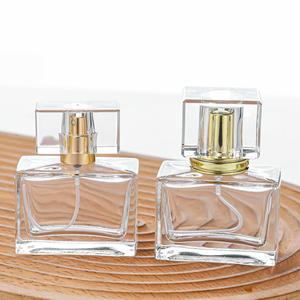 Botella de Perfume de 30 ml, de Vidrio Cuadrado Plano, Material Cristal Blanco, Botella con Atomizador, Recargable, Portátil, de Pequeña Capacidad - Product Image 3
