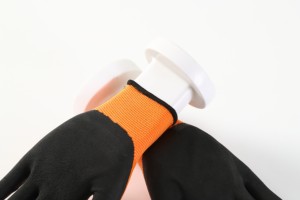 ถุงมือยางโฟมสีส้มสีดำกันลื่นสำหรับทำสวน - Product Image 5