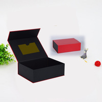 Boîte à cils de luxe portable imperméable avec dorure à chaud - Embossage et laminage mat, emballage magnétique pour cils, logo personnalisé pour la vente en gros