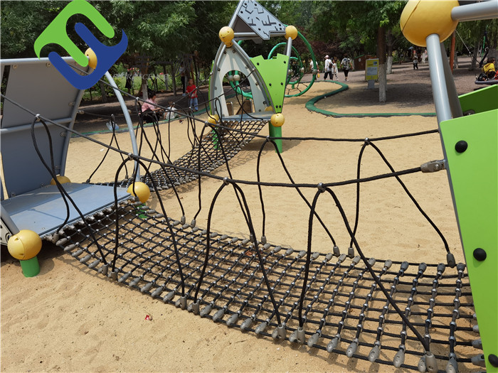 Outdoor Playground Climbing Net 4mx4m Pyramid Rope UV Resistant For Kids