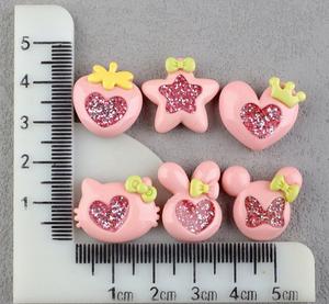 Conejito cabeza de fresa amor corazón espalda plana decoraciones caja del teléfono basura encantos accesorios para el cabello artesanías Diy - Product Image 4