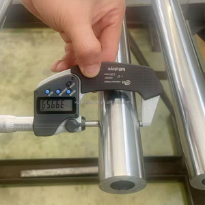 Nhà máy trực tiếp bán tùy chỉnh <span class=keywords><strong>ck45</strong></span> <span class=keywords><strong>S45C</strong></span> st52 sae1045 42crm04 20mnv6 công nghiệp Chrome que chính xác Piston Rod - Product Image 3