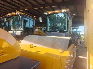 เครื่องลูกกลิ้งยางมะตอยขนาด26ตัน XCMG แบบดรัมเดียวใช้ XS265HSIV - Product Image 2