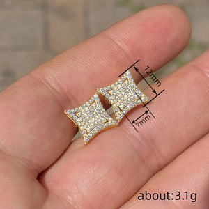 Eleganti Orecchini a Perno con Zirconi a Forma di Diamante, Design Geometrico Minimalista, Gioielli da Donna alla Moda per Uso Quotidiano, Regalo Chic - Product Image 3