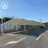 Nouvelle structure de conception utilisée pour l'auvent d'ombre de stationnement de voiture auvent tissu de traction en acier imperméable blanc PVC maison extérieure