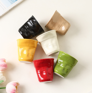 Nouveautés 2026 : Tasses à café, cappuccino, dessert et cupcakes en céramique colorée froissée - Product Image 1
