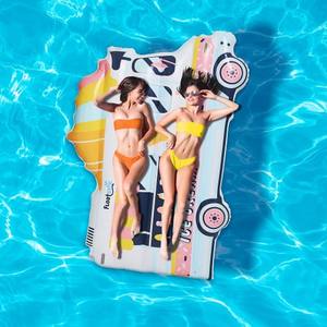 Flotador Inflable de PVC MAKE WAVES para Piscina, 72x52 Pulgadas, Diseño Divertido en Forma de Camión de Helados para Adultos - Product Image 3