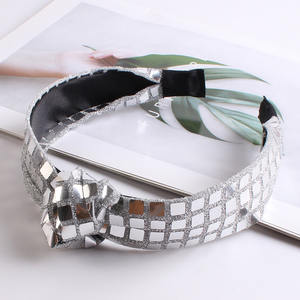 Diadema Brillante con Lentejuelas Cuadradas, Accesorio para el Cabello de Fiesta con Borde Ancho para Mujeres y Adolescentes - Product Image 6