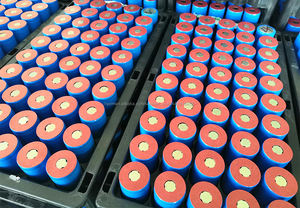 Großhandel Fabrik Preis 32650 Wiederaufladbare 6000mAh A Grade 32700 <span class=keywords><strong>3</strong></span>,2 v 6ah Lifepo4 Batterie Zelle - Product Image 4