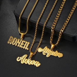 Collana con Ciondolo Staccabile Personalizzata in Acciaio Inox con Incisione Laser del Nome per Uomo - Product Image 1