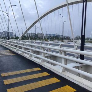 Pont de rivière paysager en acier au carbone de qualité supérieure, style moderne, de qualité ingénierie, avec protection réfléchissante IP55 et anti-collision, Hot Mouth - Product Image 1