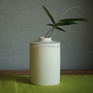 Commercio all'ingrosso di alta qualità vasi in calcestruzzo durevole moderno minimalista <span class=keywords><strong>grigio</strong></span> bianco per le piante adatte per la decorazione interna del balcone - Product Image 4