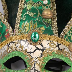 Masques de carnaval vénitien en plastique rigide pour hommes et femmes - Durable, écologique, personnalisable - Product Image 5