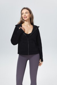 Giacca in Pile Nera con Cappuccio e Zip per Donna, con Tasche Frontali, Vestibilità Regolare, Adatta per Tutte le Stagioni - Product Image 5
