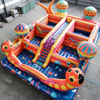 Parc de jeux gonflables pour enfants - Grand toboggan, trampoline, château gonflable - Installations de loisirs et de divertissement en plein air