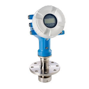 Instrument de mesure de niveau radar sans contact Micropilot NMR84 de haute qualité, précision de 0,5 mm, portée de 40 m, construction en 316L/PTFE - Product Image 1