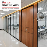 Mur double vitrage modulaire de 108 mm avec persiennes intégrées pour les bâtiments bancaires et de bureaux et les espaces de design intérieur commercial