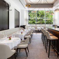 Ensemble de table ronde carrée élégante en marbre Ron Group, chaises en velours, banquette capitonnée en forme de L, mobilier de restaurant