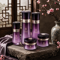 Flacon de lotion et pot de crème en verre incurvé dégradé de luxe avec bande dorée vintage 30g 50g 40ml 120ml 150ml pour marque de soins de la peau