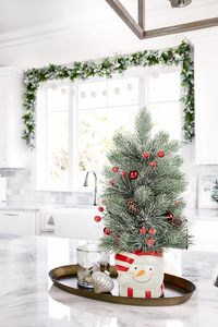 Décorations de table de Noël rouge, blanc et or, décorations de Noël pour table de buffet, décoration de Noël pour table à manger, décoration de Noël pour table basse - Product Image 5