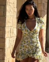 Robe Courte Chic Plissée à Volants Imprimée Coupe Slim pour Femme, Col en V, Manches Évasées, Patchwork, Collection Été 2027