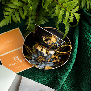 Juego de Taza y Platillo de Cerámica Europea de Alta Estética, en Forma de Corazón, Multicolor, Resistente al Calor, Duradero, para el Té de la Tarde - Product Image 3