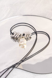 Collar de Moda Vintage Clásico Chapado en Plata con Cadena de Eslabones de Perlas Barrocas Pentagonales Plateadas Brillantes, Nuevo - Product Image 6
