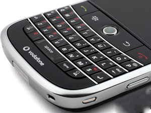 Original <strong>Bold</strong> <strong>9000</strong> Unlocked Phone 1GB 128MB RAM 2MP Camera - Product Image 4
