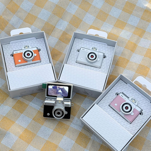 Cámara Llavero con Pantalla Abatible de 1.47 Pulgadas, Mini Cámara Digital Retro CCD HD, Videocámara Muy <span class=keywords><strong>Pequeña</strong></span> - Product Image 2