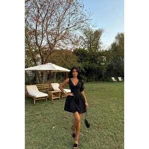 เดรสสีดำพื้นฐาน ผ้าวิสโคส ทรงมินิ ดีไซน์เรียบหรู ใส่ได้หลากหลายโอกาส ทั้งงานกลางวัน งานปาร์ตี้ งานทางการ ดีไซน์หวาน สายเดี่ยว คอเหลี่ยม ผ้าบางบาง ผ่าข้าง ไซส์ XS - Product Image 4