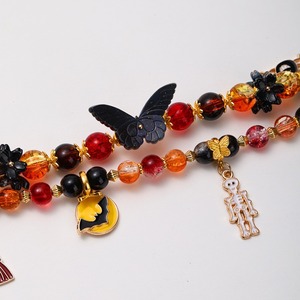 BEEFLYPOWER <span class=keywords><strong>Pendentif</strong></span> fantôme, citrouille, chauve-souris en perles de cristal faites à la main pour <span class=keywords><strong>Apple</strong></span> <span class=keywords><strong>Watch</strong></span> Series 11 10, en métal émaillé, style dessin animé, pour femmes, orné de perles - Product Image 5