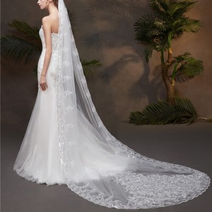 RESV08 New Design Luxury Embroidered <strong>Sparkling</strong> Lace Edge Sequins Cathedral Wedding Bridal Long <strong>Veil</strong> with Flower and Comb - Product Image 2