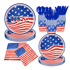 Ensemble de fournitures de fête avec assiettes en papier jetables à thème drapeau américain pour la fête de l'Indépendance, décorations de fête résistantes aux UV - Product Image 1