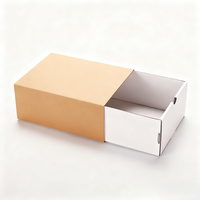 Boîte cadeau de luxe en carton recyclé durable avec logo personnalisé en relief, emballage de bijoux à tiroir coulissant tendance avec doublure en éponge