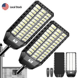 Lampione Solare LED ad Alta Luminosità, Consegna Rapida da Magazzino USA per Distribuzione, con Sensore di Movimento e Telecomando, Garanzia di 3 Anni - Product Image 1
