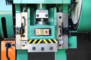BEKE מכונת ניקוב עבור מתכת חור ניקוב J23 סדרת מכאני כוח עיתונות 63 כדי 10 טון מכאני הניתן להטיה עיתונות מכונת