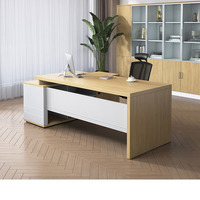 Ensemble bureau et chaise de direction, bureau de direction simple, ambiance luxueuse, bureau de direction