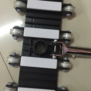 Pulitore <span class=keywords><strong>per</strong></span> <span class=keywords><strong>Piscina</strong></span> con Ruote in Plastica Resistente da 15\" con Testa Aspirante e Spazzole Rinforzate - Product Image 3