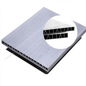 Nouveau revêtement de sol en PVC de haute qualité pour élevage de porcs de la marque Hengyin, résistant à la corrosion, imperméable, garantie 1 an - Product Image 1