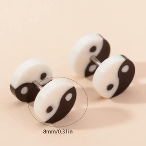 Pendientes de acrílico con forma de disco redondo, patrón Bagua en blanco y negro, joyería unisex - Product Image 2