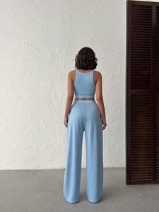 Nueva Colección de Ropa para Mujer, Conjunto para Fiestas, Trajes de Vacaciones para Mujer, Top Deportivo Acolchado Dri Fit y Pantalones Holgados Aloe Yoga - Product Image 5